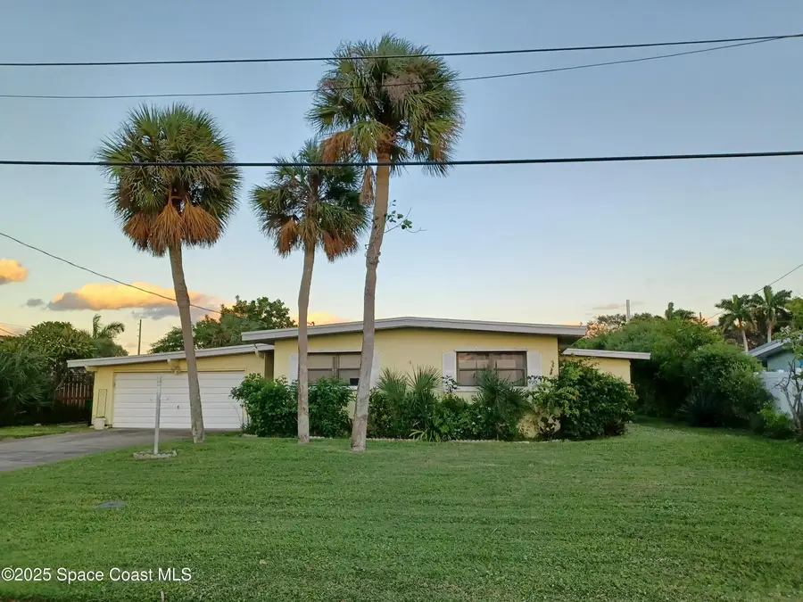 105 Aucila Road, Cocoa Beach, FL 32931 - Image #2