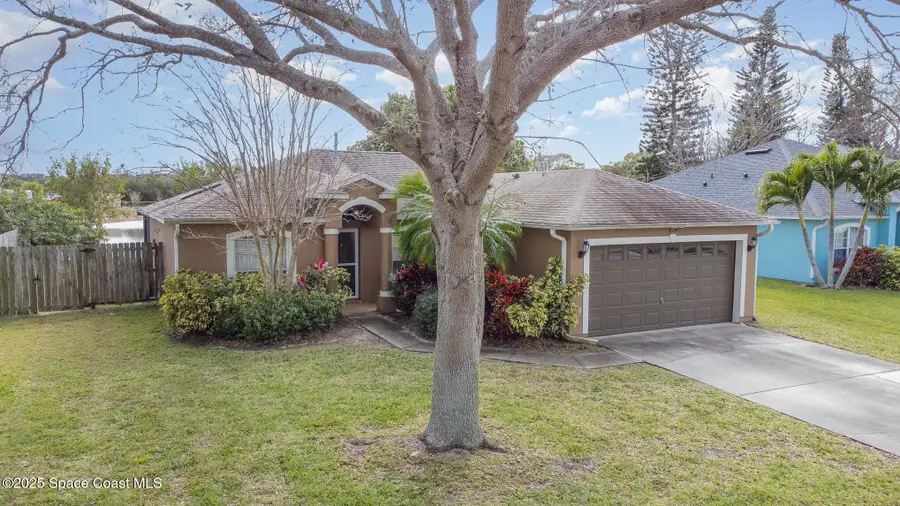 829 Honeysuckle Drive, Rockledge, FL 32955 - Image #2