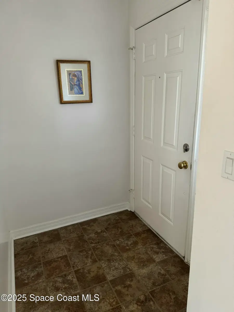 870 Cross Lake Drive, Melbourne, FL 32901 - Image #3