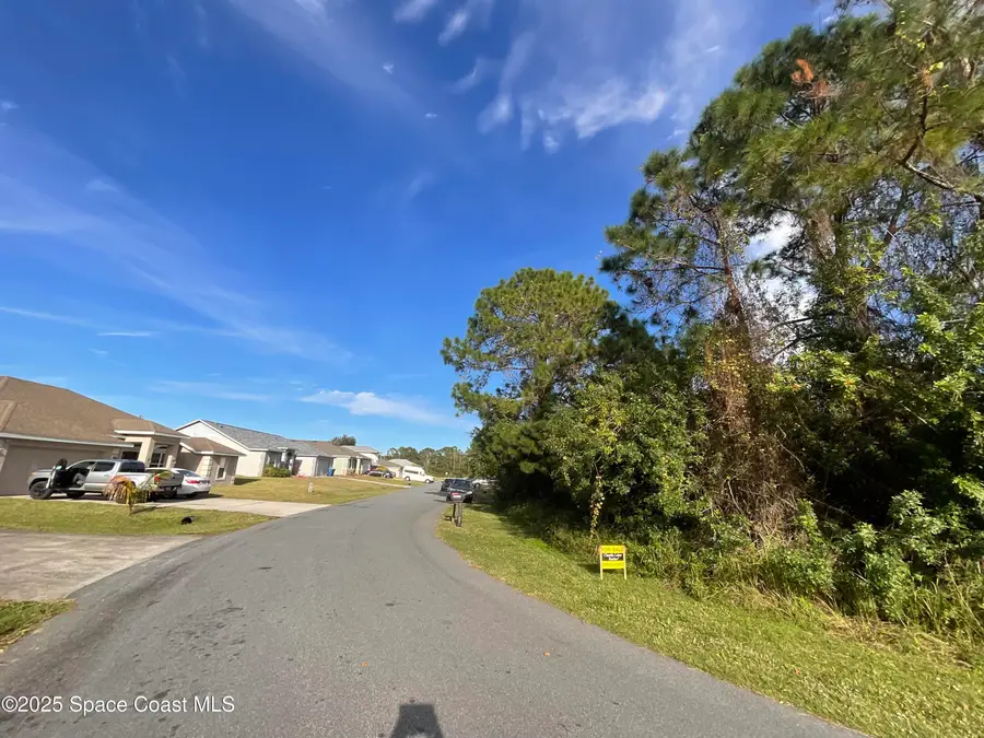 1012 Tide Road Se, Palm Bay, FL 32909 - Image #3
