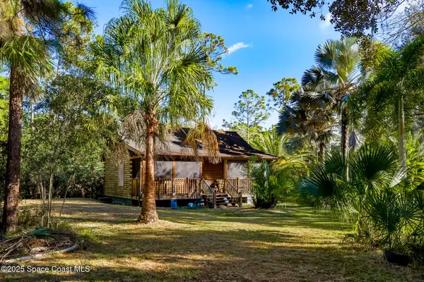 1055 Valkaria Road, Grant-Valkaria, FL 32950