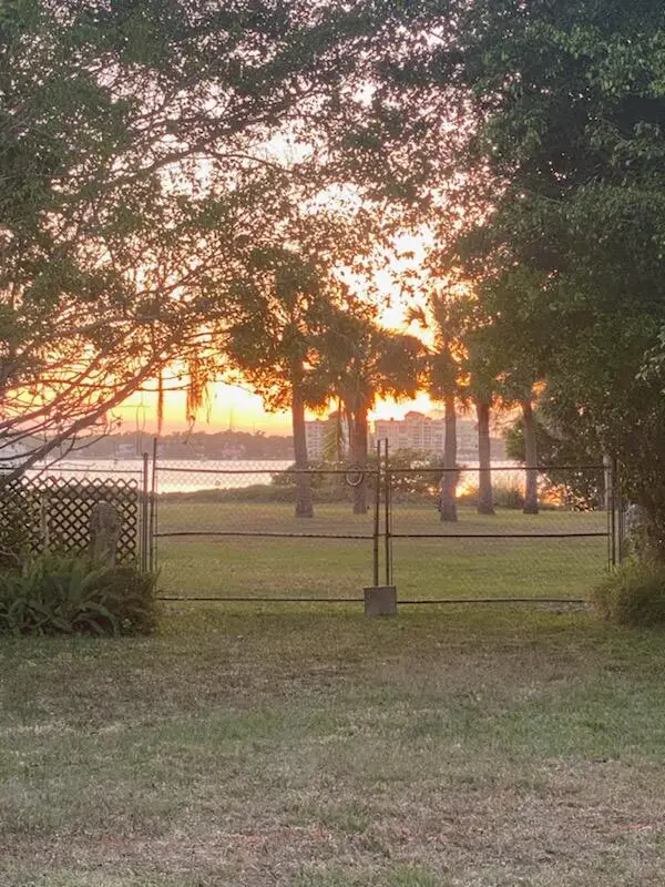 373 S Tropical Trail, Merritt Island, FL 32952 - Image #2