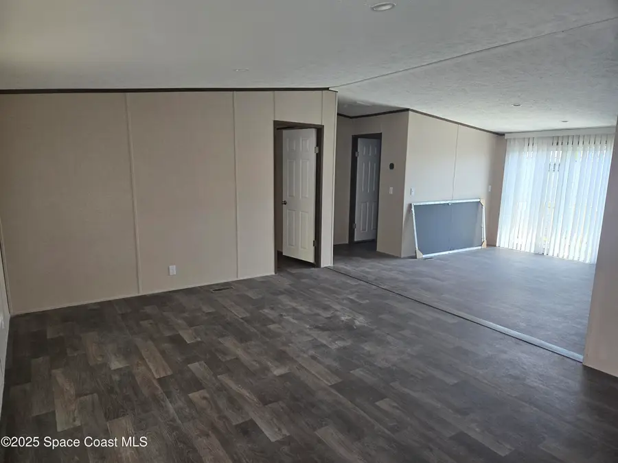 2534 Amberly Road Ne, Palm Bay, FL 32905 - Image #2