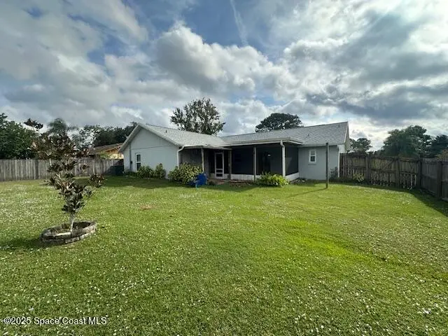 561 Sherman Street Se, Palm Bay, FL 32909 - Image #2