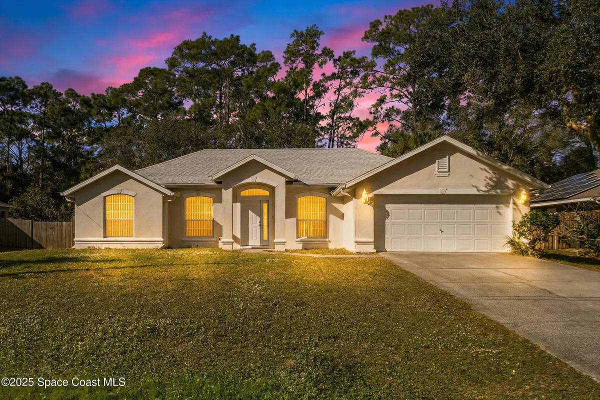 152 Greenbrier Avenue Nw, Palm Bay, FL 32907 - Image #1