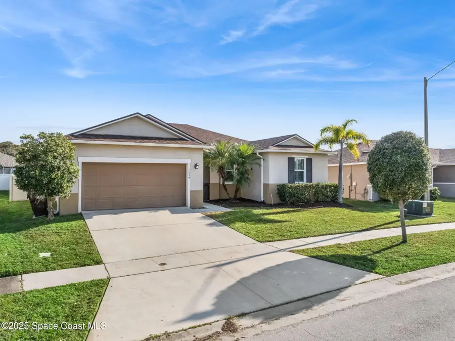 1534 Angler Avenue, Kissimmee, FL 34746 - Image #2