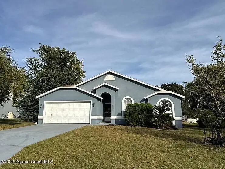 752 Hunt Drive, Lake Wales, FL 33853 - Image #1