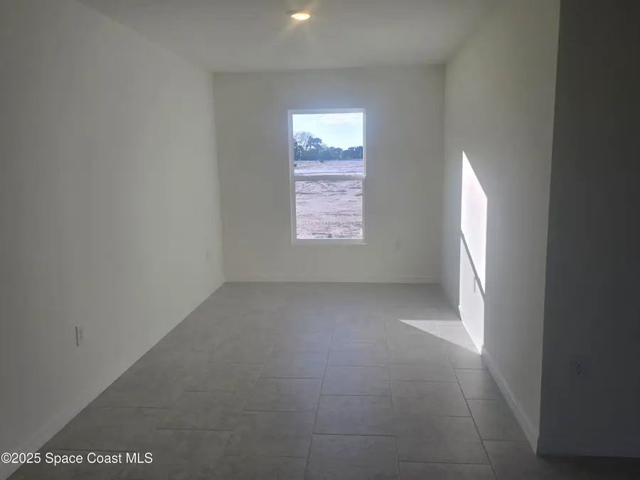 952 SW Richmond Circle Sw, Palm Bay, FL 32908 - Image #3