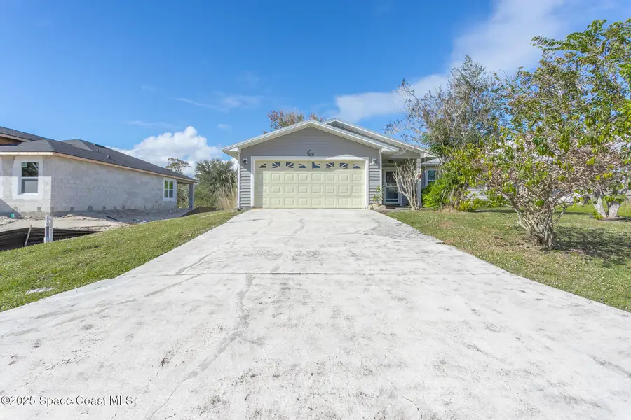 970 Tahiti Avenue Se, Palm Bay, FL 32909 - Image #2