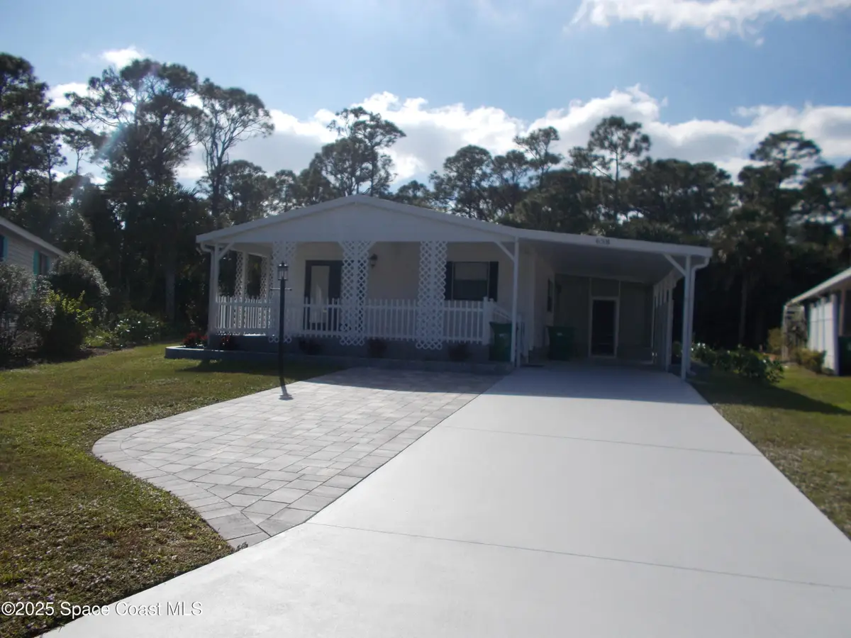 658 SE Marlin Circle Se, Barefoot Bay, FL 32976 - Image #1