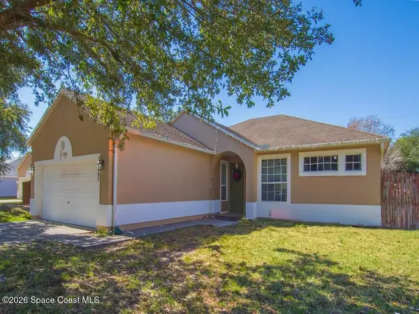 8365 104th Court, Vero Beach, FL 32967