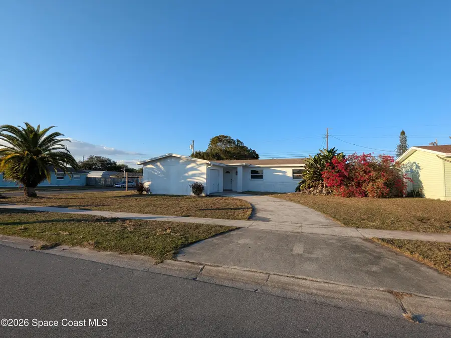 2368 Lakeview Drive, Melbourne, FL 32935 - Image #2