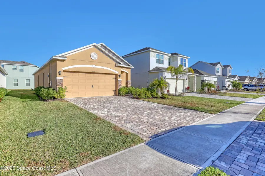 1037 Canfield Circle Se, Palm Bay, FL 32909 - Image #2