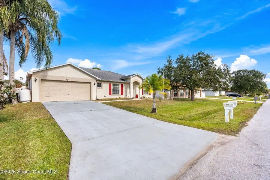 1543 Heartwellville Street Nw, Palm Bay, FL 32907 - Image #2