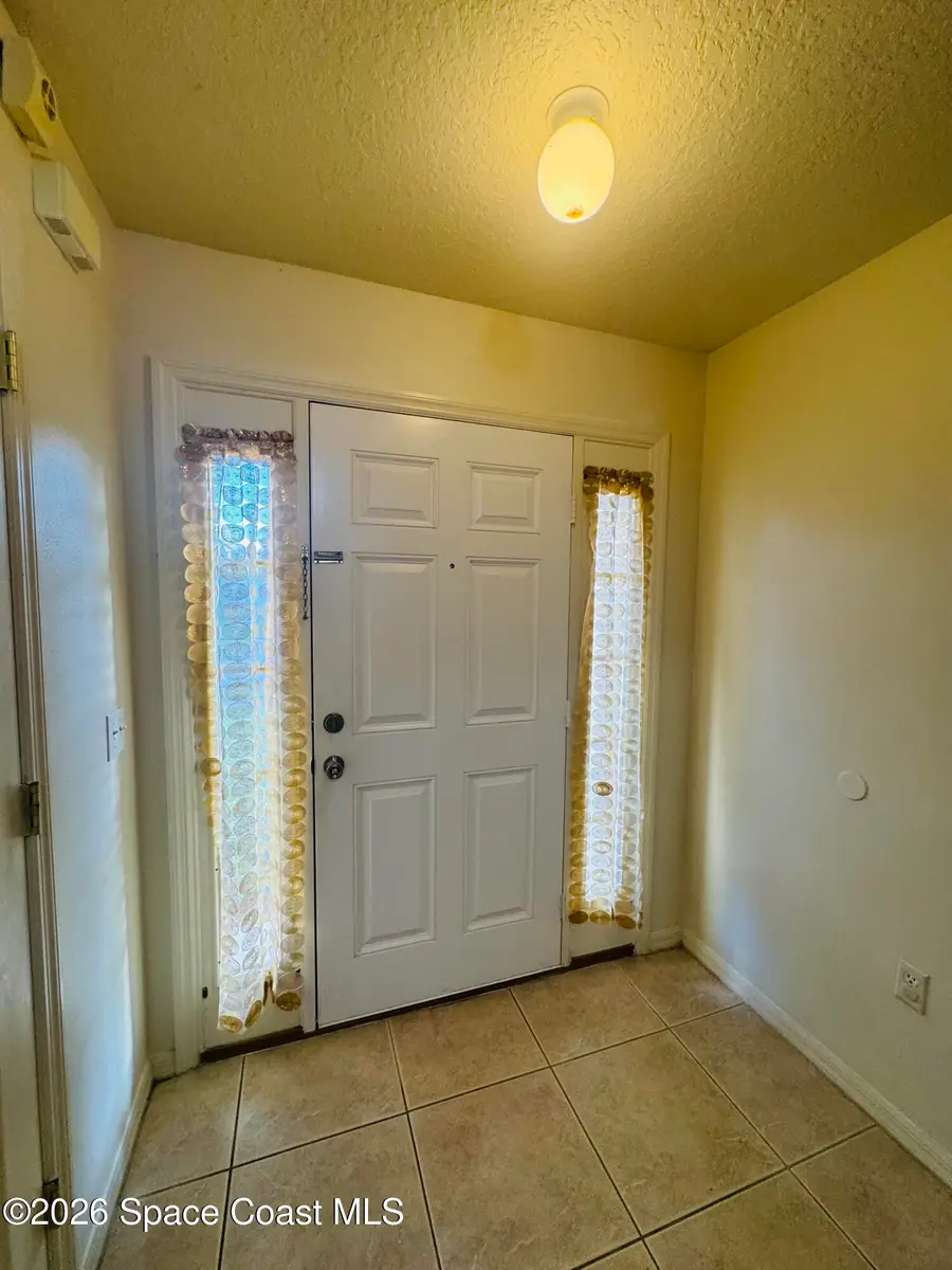 4550 Elena Way, Melbourne, FL 32934 - Image #3