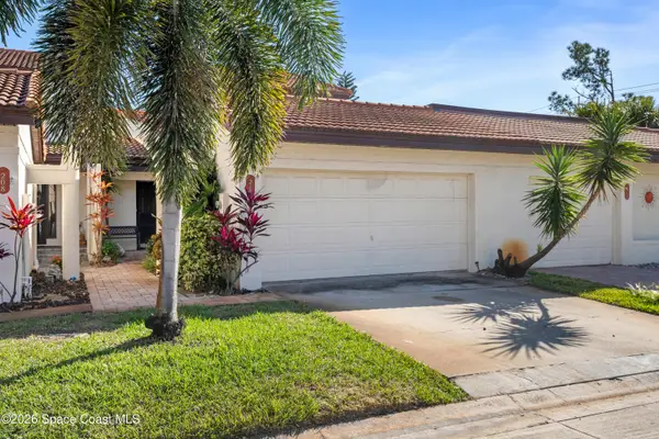 210 Parkside Place #210, Indian Harbour Beach, FL 32937