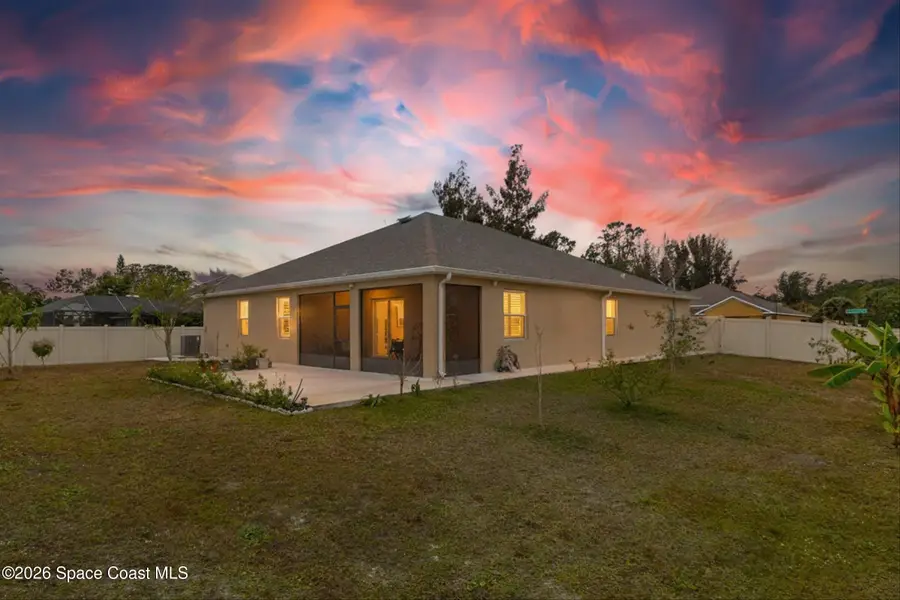 399 Calcutta Avenue Nw, Palm Bay, FL 32907 - Image #3