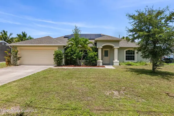 481 Almansa Street Ne, Palm Bay, FL 32907