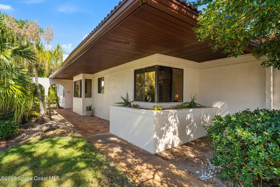 802 Parkside Place #802, Indian Harbour Beach, FL 32937 - Image #3