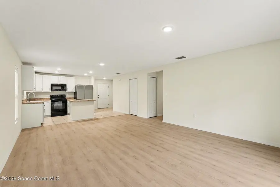 870 Havelock Avenue Sw, Palm Bay, FL 32908 - Image #2