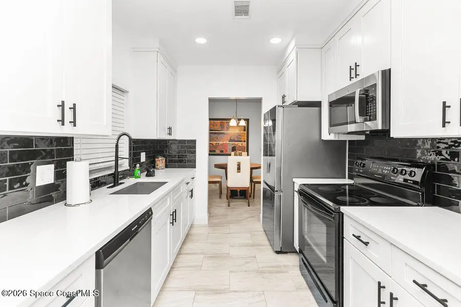 875 Homey Place Ne, Palm Bay, FL 32907 - Image #3