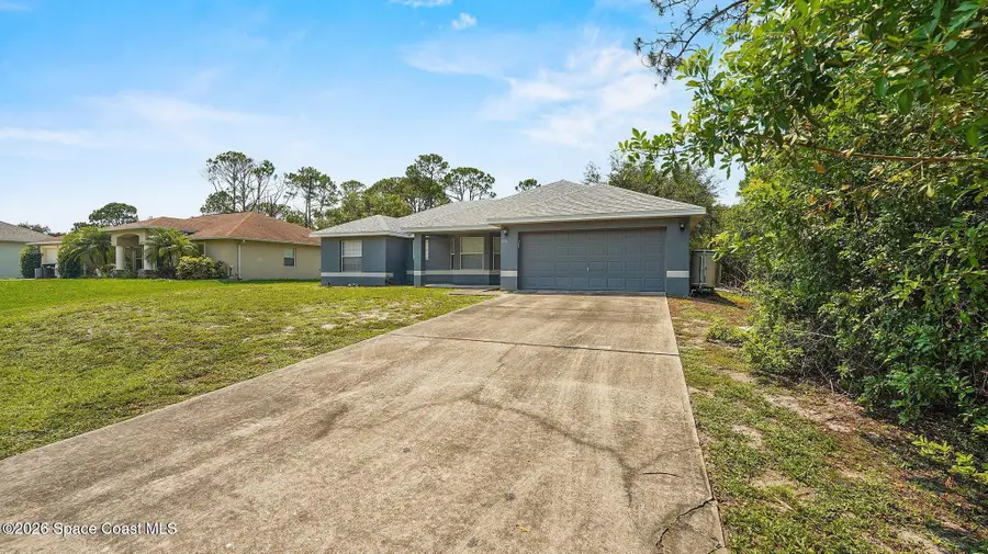 1041 Welco Street Se, Palm Bay, FL 32909 - Image #2