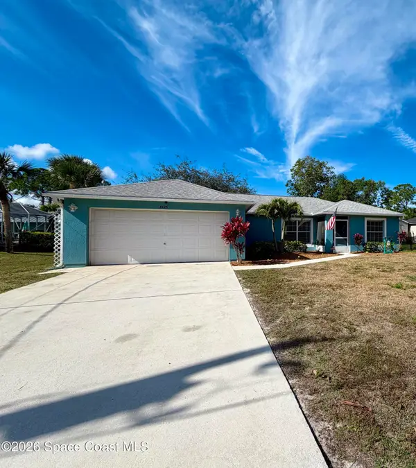 8425 94th Avenue, Vero Beach, FL 32967