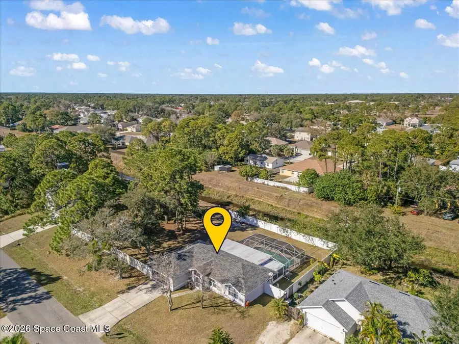 551 Brickell Street Se, Palm Bay, FL 32909 - Image #2