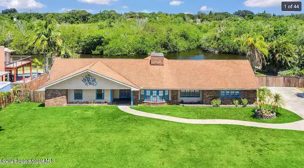 999 Sunswept Road Ne, Palm Bay, FL 32905