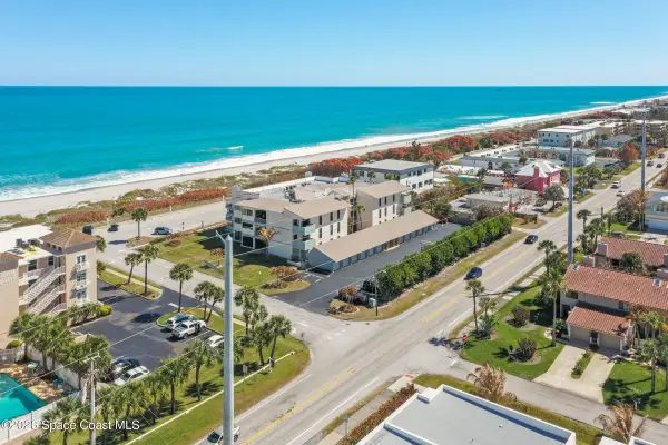 700 Wave Crest Avenue #206, Indialantic, FL 32903