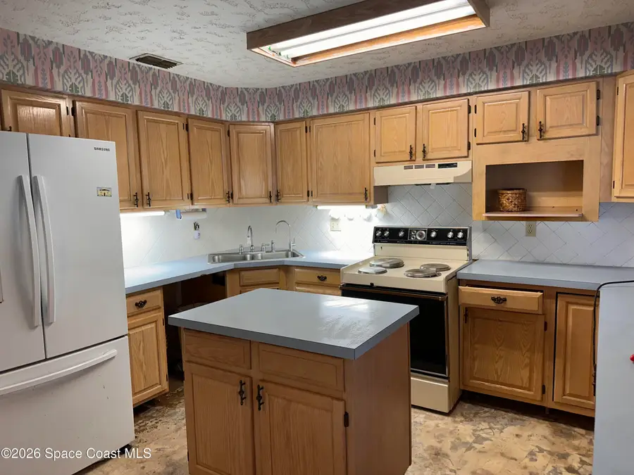 540 Venetian Way, Merritt Island, FL 32953 - #2