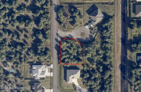 656 Sky Court Sw, Palm Bay, FL 32908