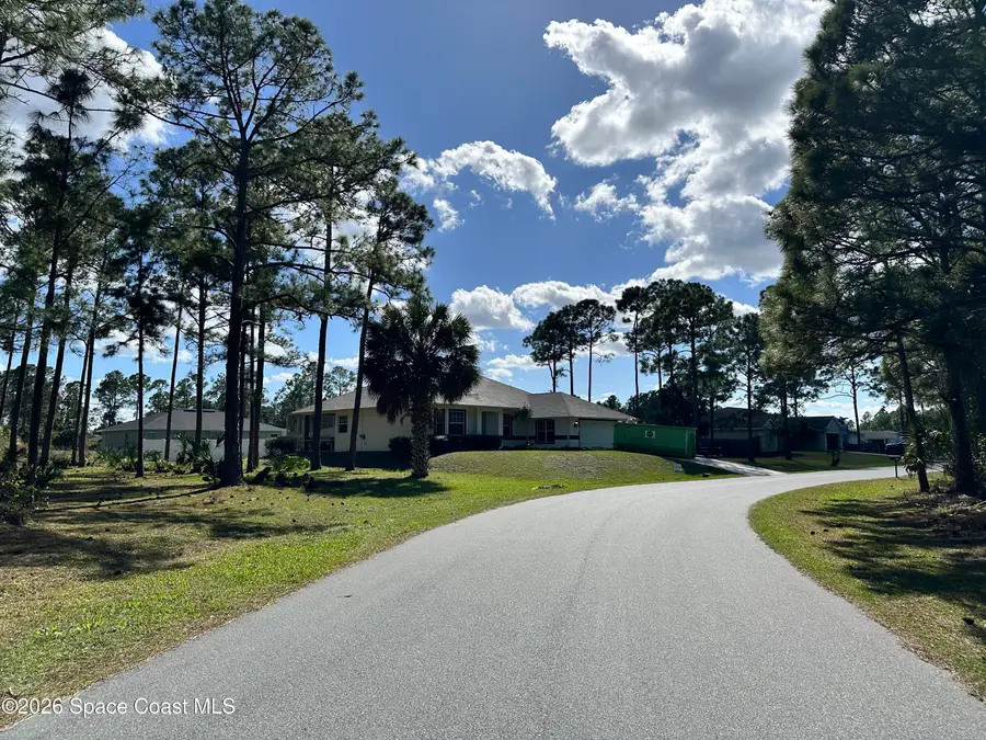 602 Flynn Street Se, Melbourne, FL 32909 - #3