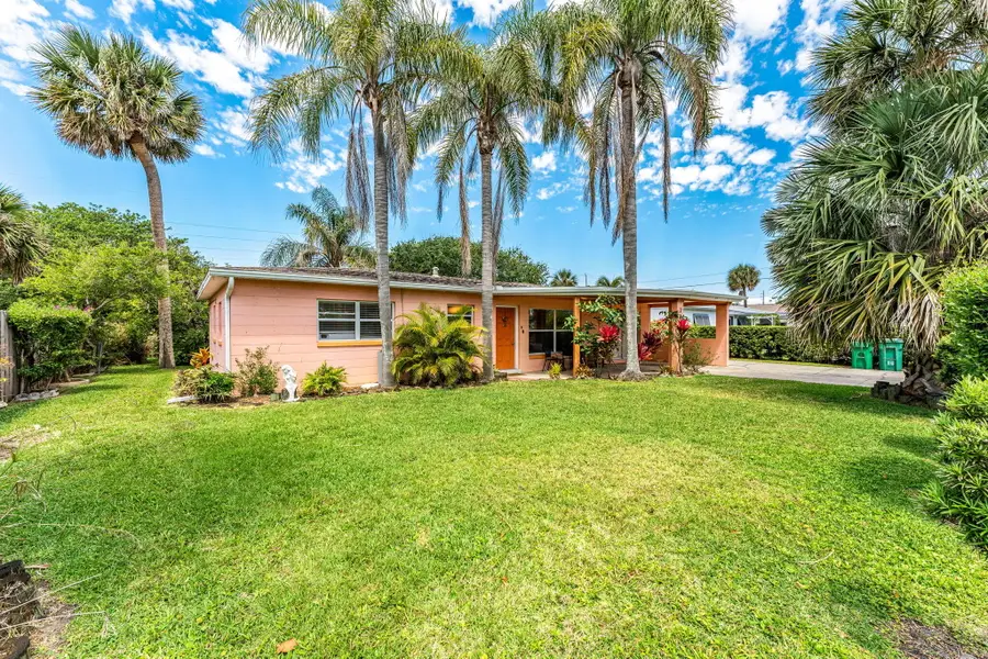 214 S Orlando Avenue, Cocoa Beach, FL 32931 - #2