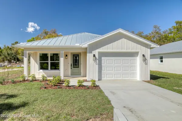 5812 Hammock Street, Mims, FL 32754