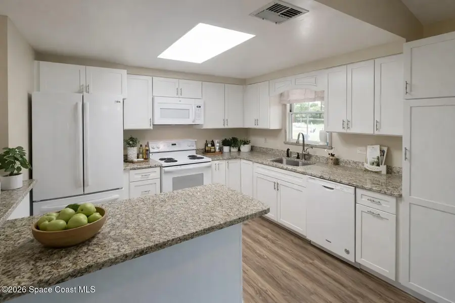 531 California Avenue Ne, Palm Bay, FL 32907 - #3