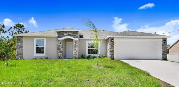 566 Forrest Hills Street Sw, Palm Bay, FL 32908