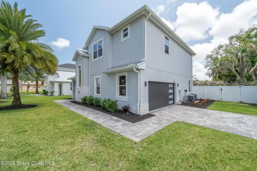 2093 Greenway Drive, Melbourne, FL 32901 - #3