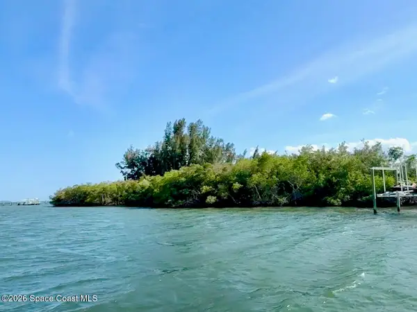 4 Grant Island, Grant-Valkaria, FL 32949