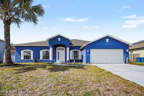 591 Dinner Street Ne, Palm Bay, FL 32907