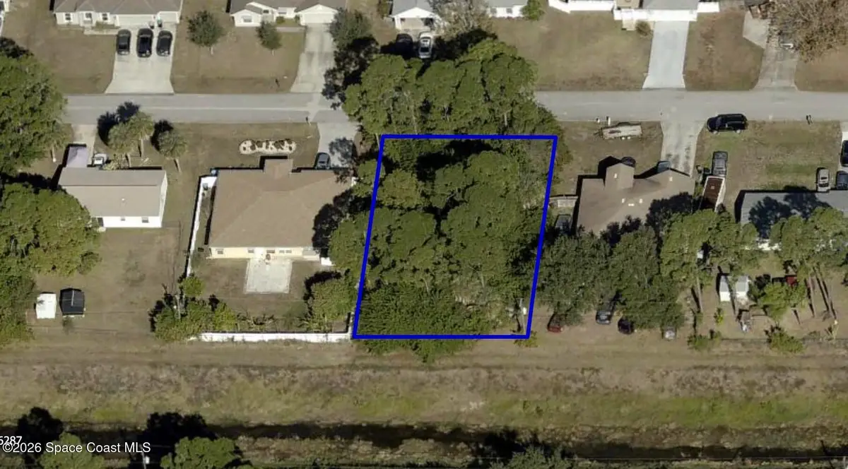 560 Bluefields Street Se, Palm Bay, FL 32909 - #1