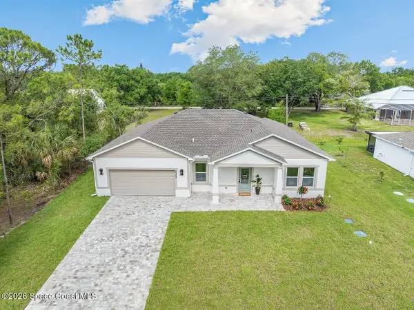 9355 100th Avenue, Vero Beach, FL 32967