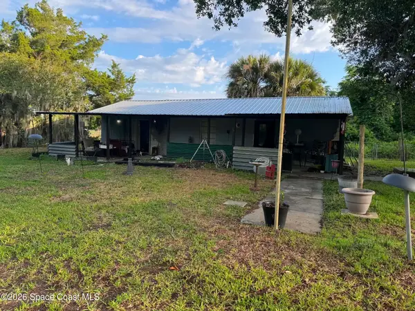 196 Canal Avenue, Oak Hill, FL 32759