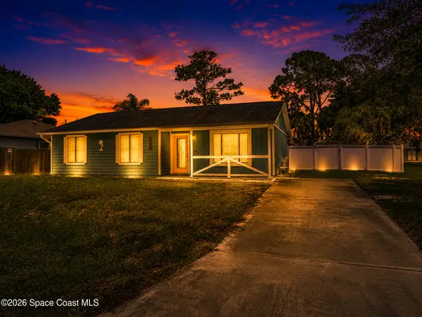 1385 Gillott Street Nw, Palm Bay, FL 32907