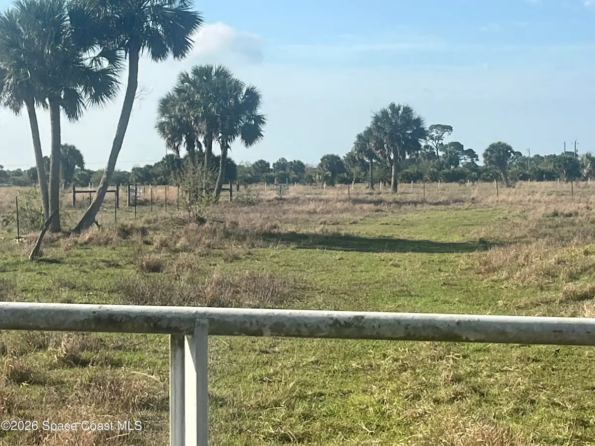 15155 109th Street, Fellsmere, FL 32948 - #1