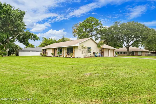 330 Lake Point Place, Merritt Island, FL 32953