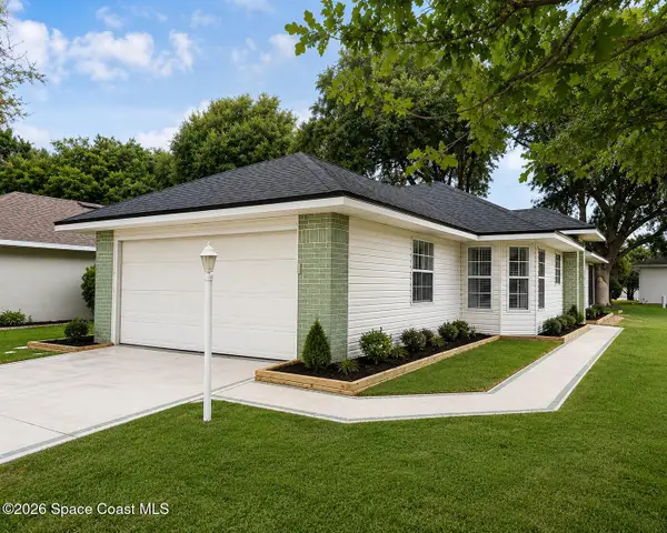 5745 King James Avenue, Leesburg, FL 34748