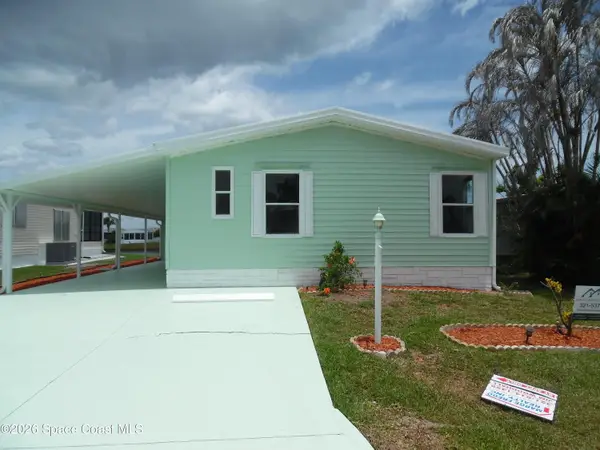1040 E Dracena Drive E #P28, Micco, FL 32976