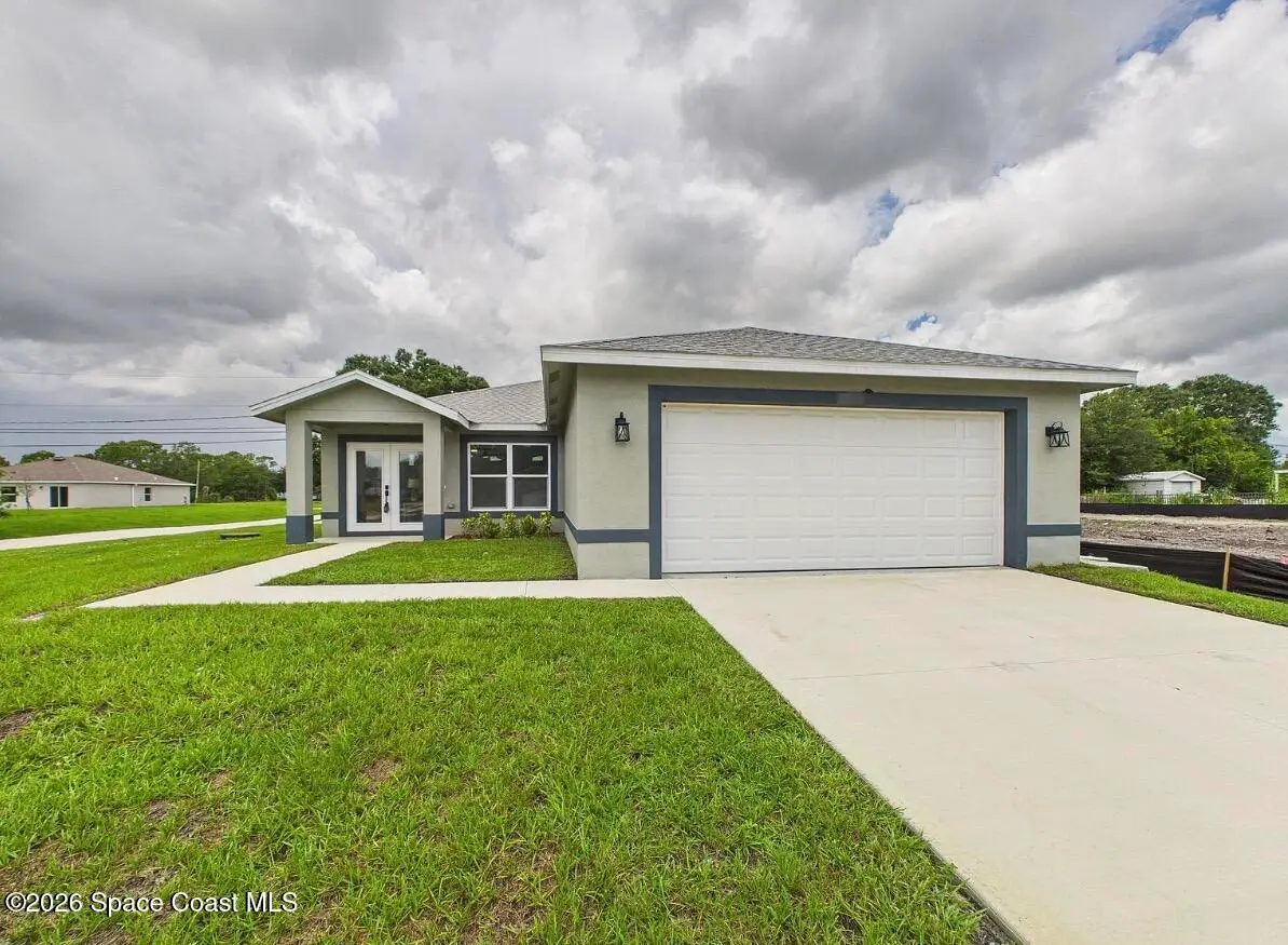 8575 100th Avenue, Vero Beach, FL 32967 - #1
