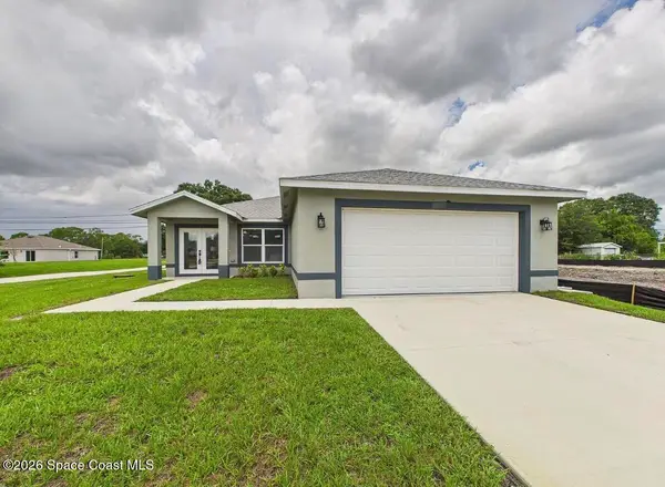 8575 100th Avenue, Vero Beach, FL 32967